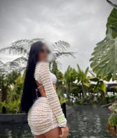 614551064: Chica busca chico en Sevilla