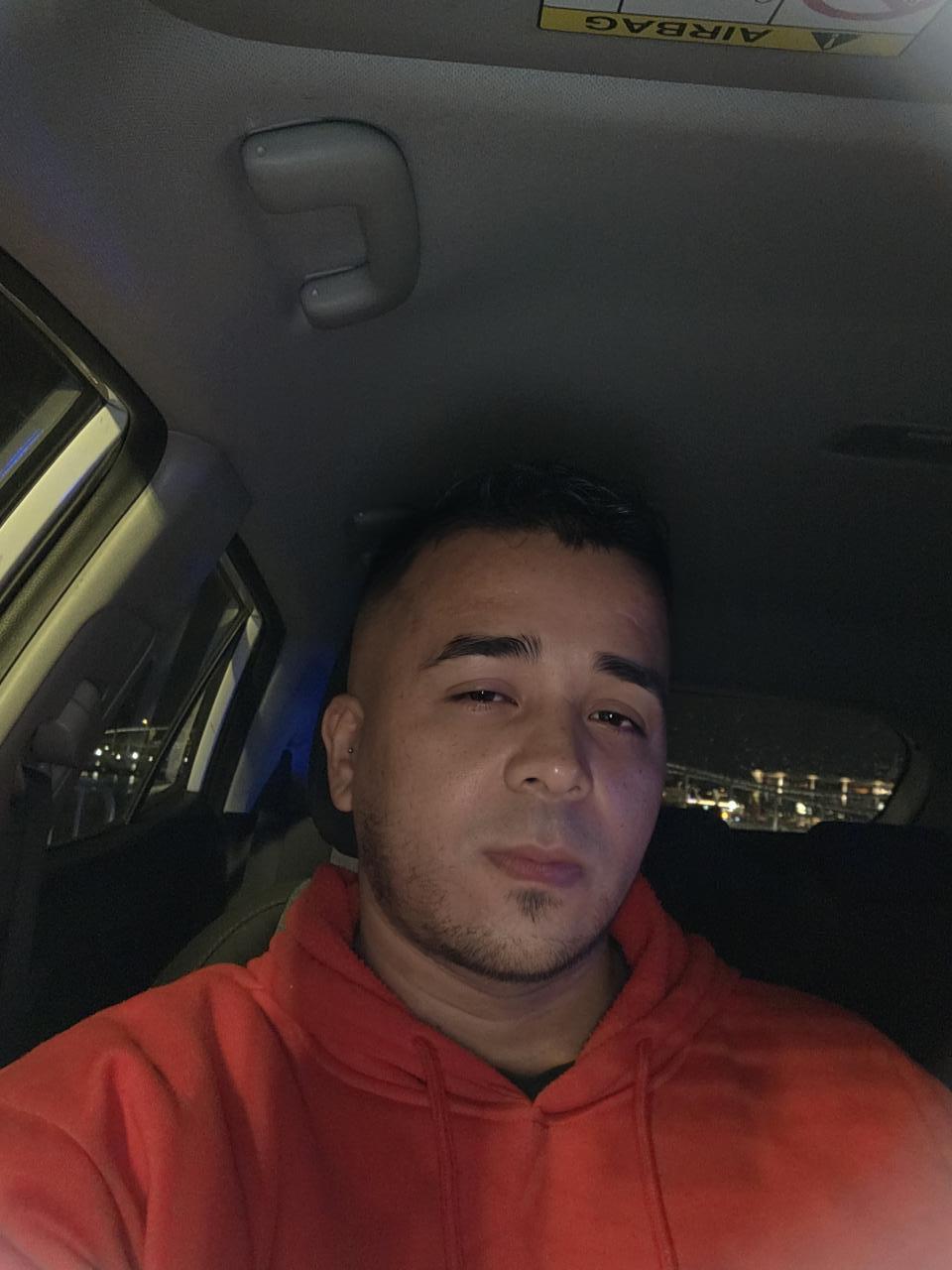 Chico busca chica en Tarragona: 