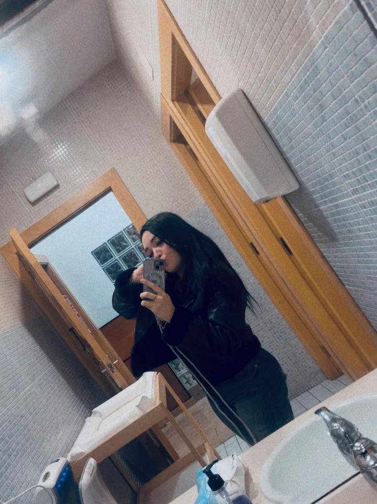 672915035: Chica busca chico en Valencia