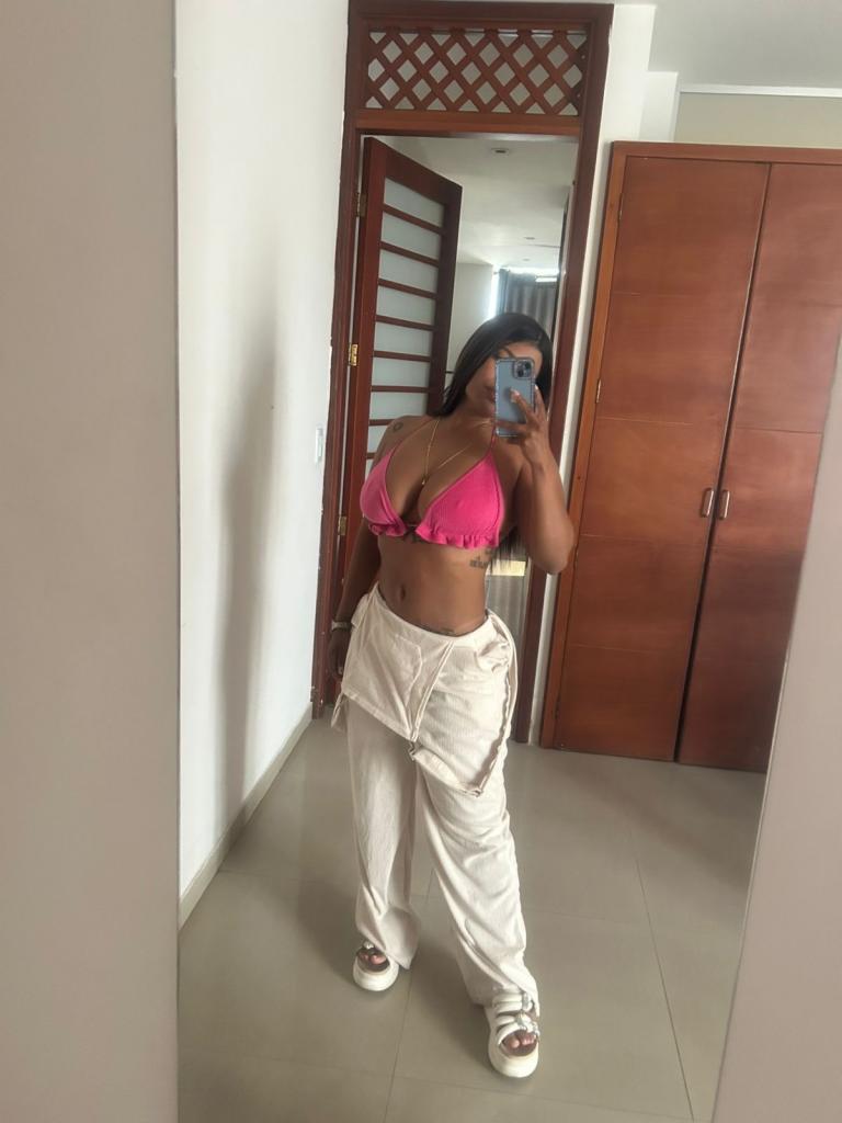 661129083: Chica busca chico en Almería