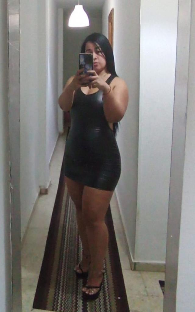 643863602: Chica busca chico en Málaga