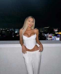 671227304: Chica busca chico en Tenerife