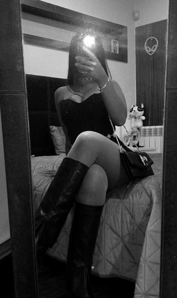 662963810: Chica busca chico en Tarragona