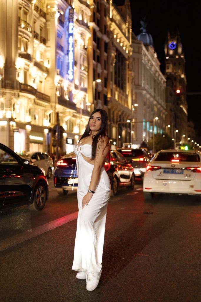 604317997: Chica busca chico en Almería