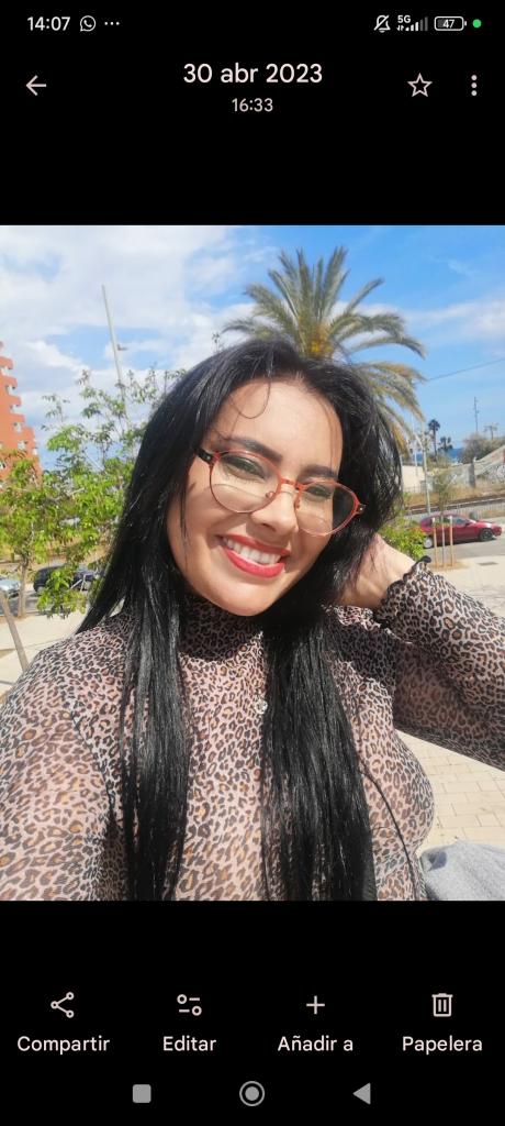 612572022: Chica busca chico en Barcelona