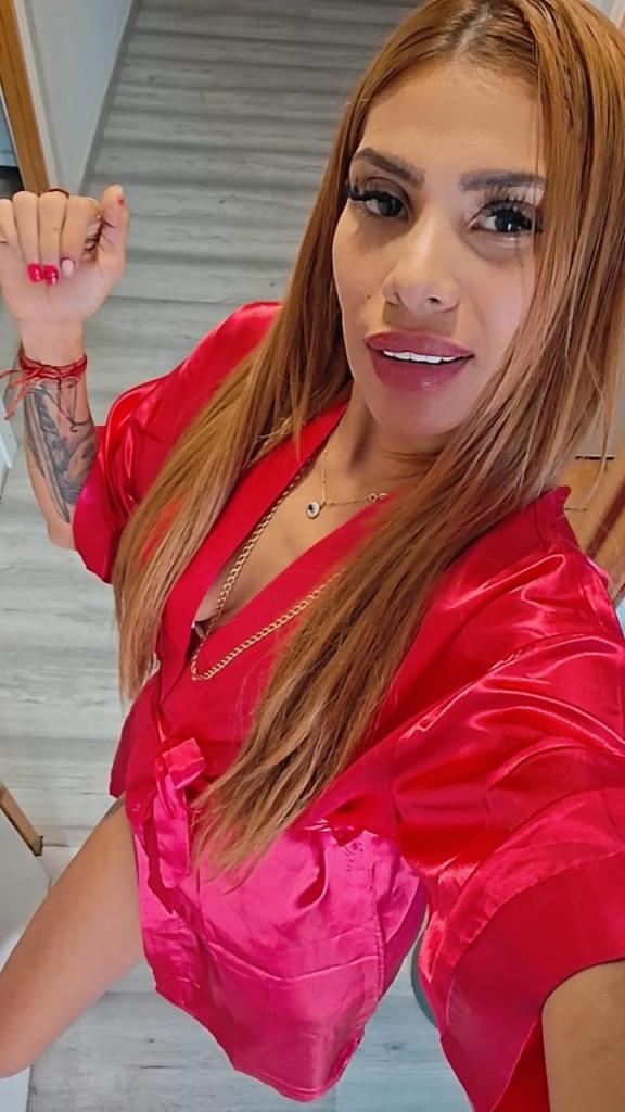 641822341: Chica busca chico en La Coruña