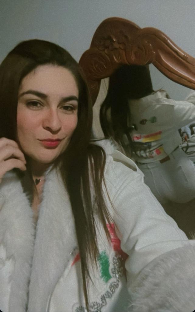 632882243: Chica busca chico en Murcia