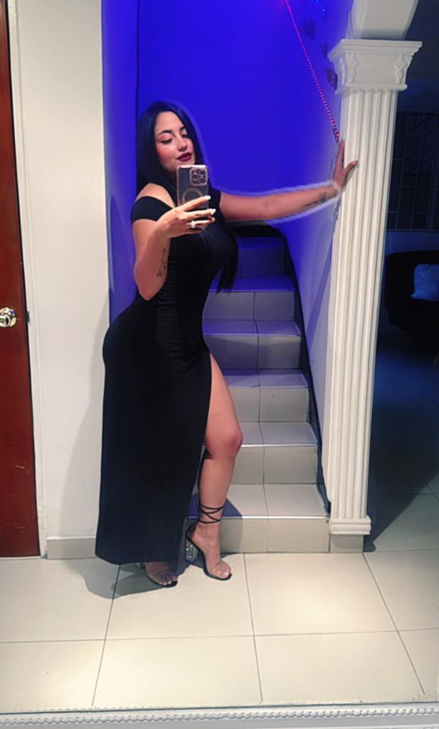 603532671: Chica busca chico en Sevilla