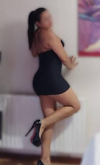 699603433: Chica busca chico en Barcelona