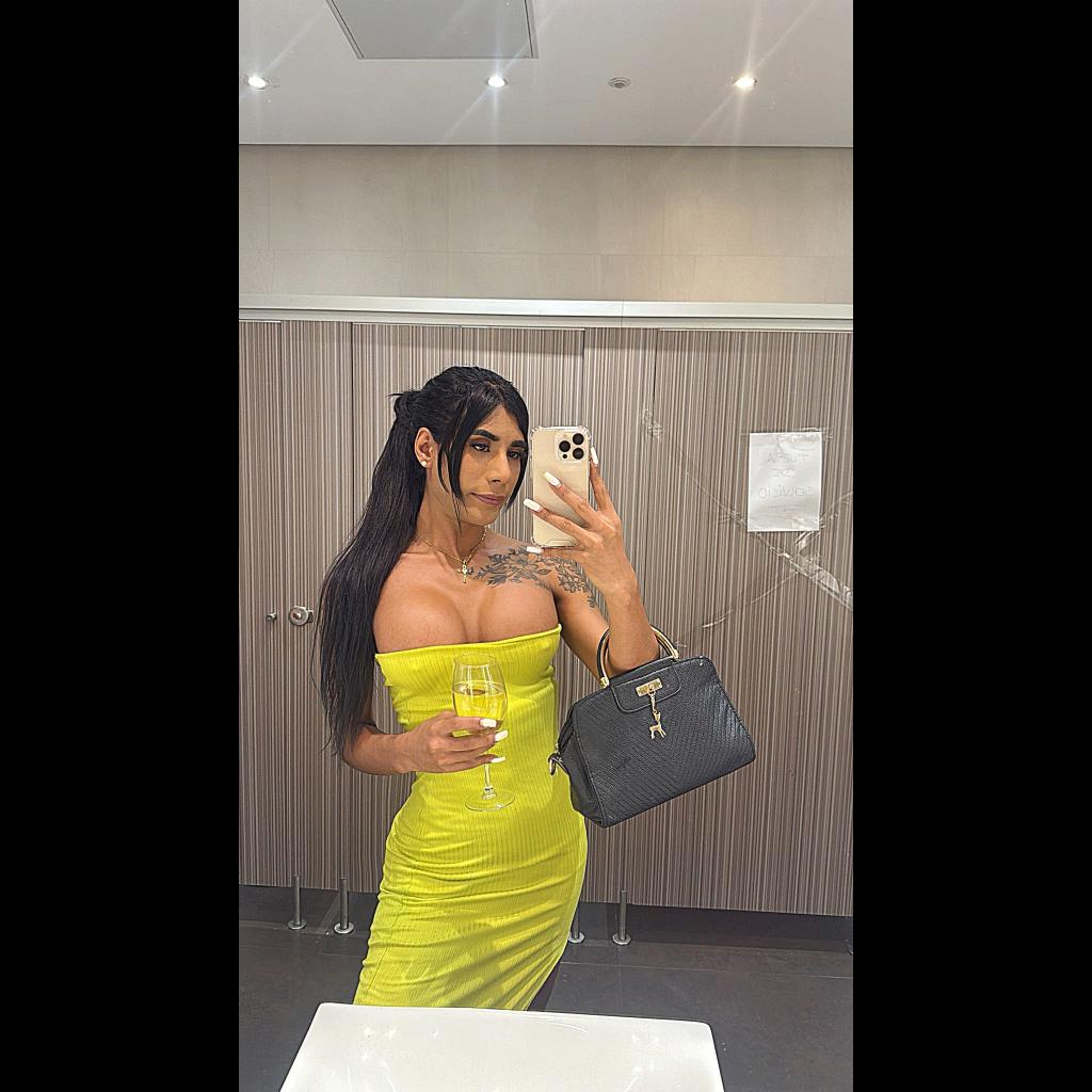 643535144: Transexual en La Coruña