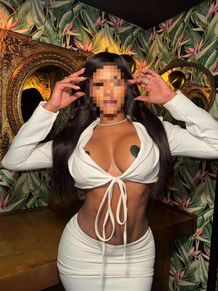 612235352: Chica busca chico en Málaga