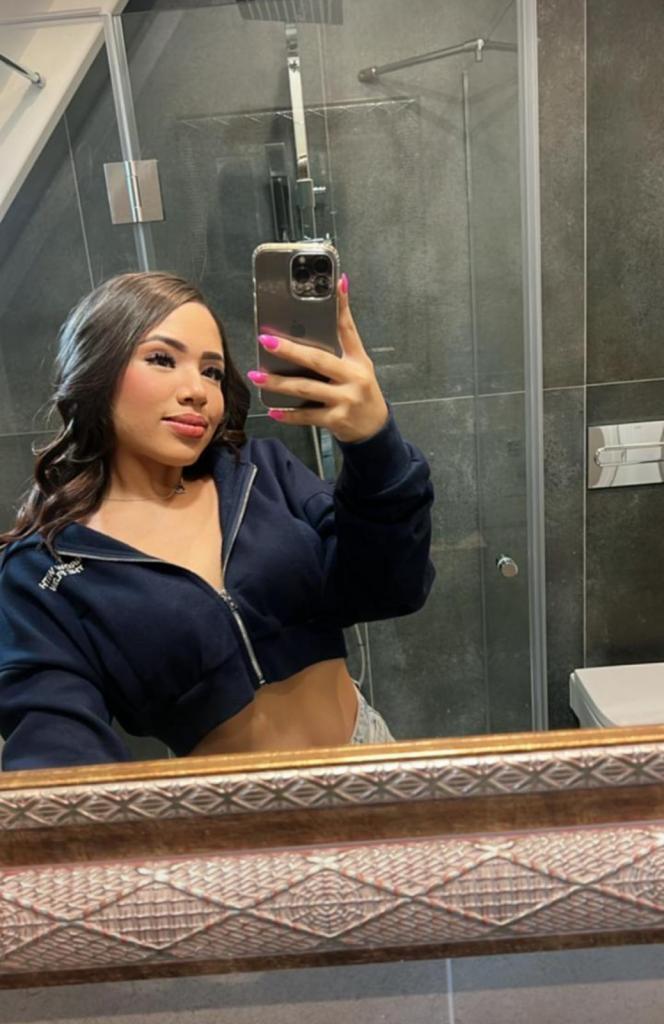 613374373: Chica busca chico en Murcia