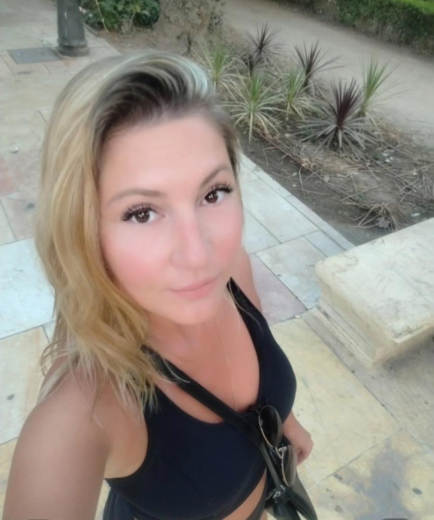 614984547: Chica busca chico en Málaga