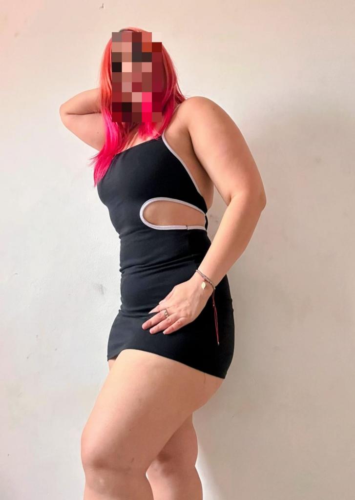 Chica busca chico en Almería: 
