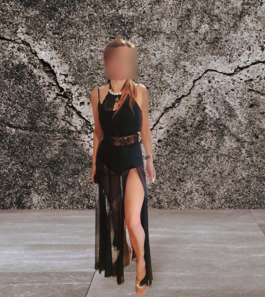 633536038: Chica busca chico en Gerona