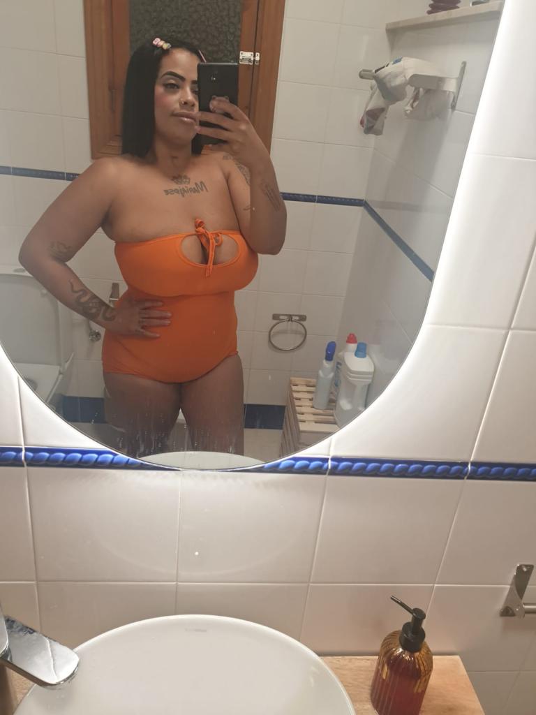 621387982: Chica busca chico en Alicante