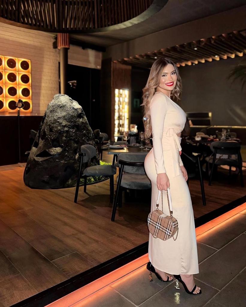 663749942: Chica busca chico en Madrid