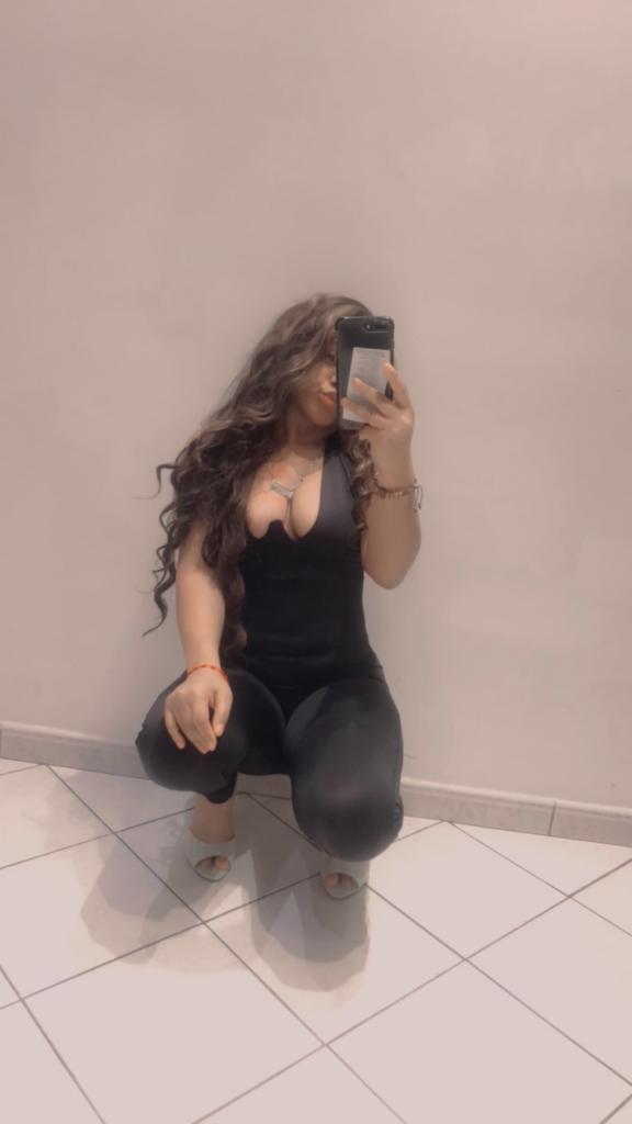 633358466: Chica busca chico en Sevilla