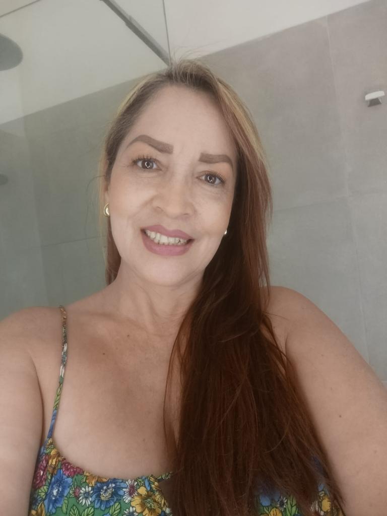 678732012: Chica busca chico en Barcelona