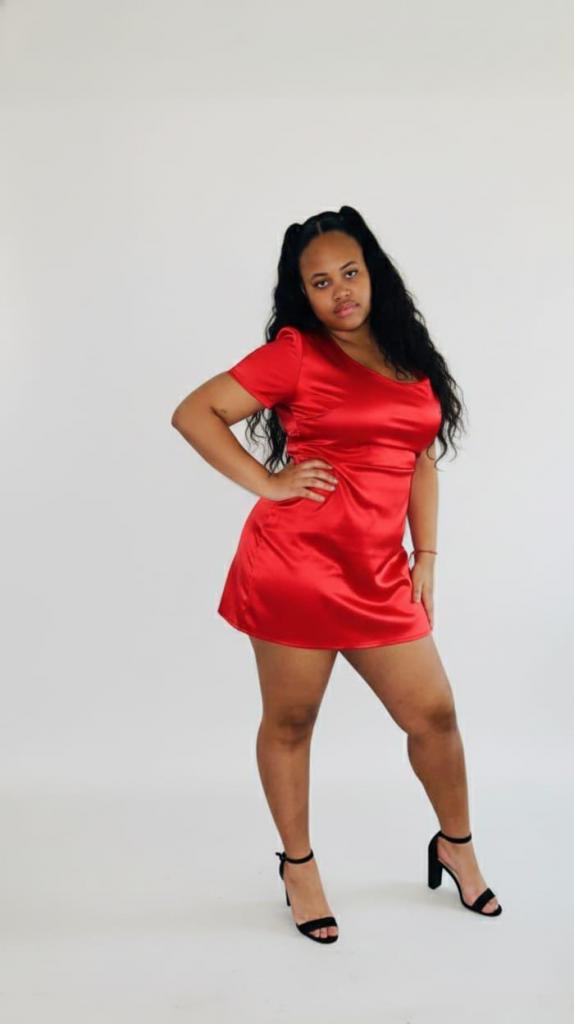 604228973: Chica busca chico en Barcelona