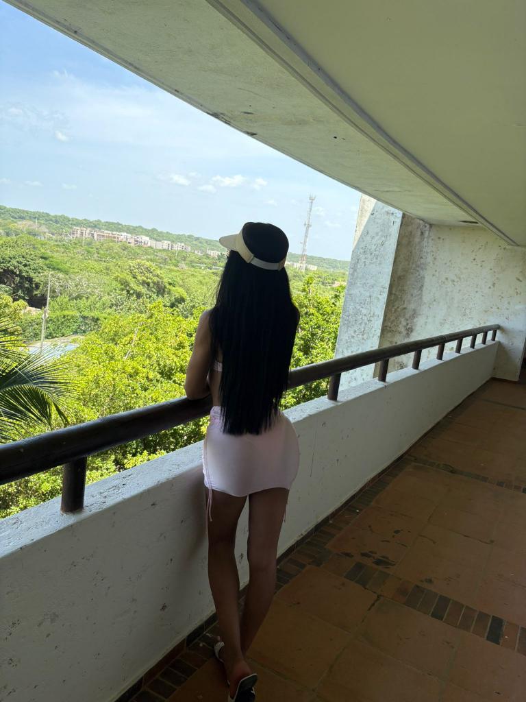 613945263: Travesti en Valencia