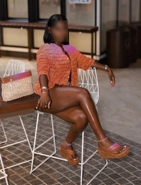 647619272: Chica busca chico en Jaén