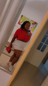 613696413: Chica busca chico en Málaga