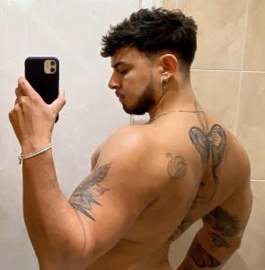 672044911: Chico busca chica en Tarragona