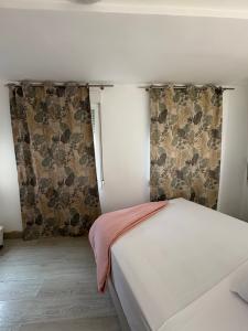 642402975:  en Alicante