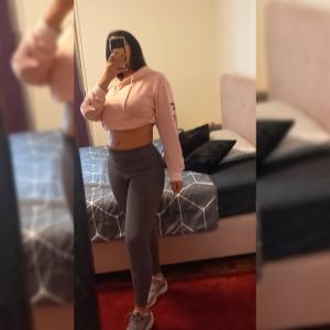 672948308: Chica busca chico en Pontevedra