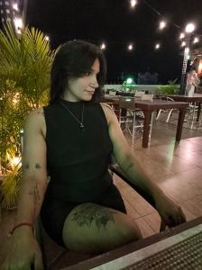 610443213: Chica busca chico en Tenerife