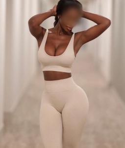 605269271: Chica busca chico en Valencia