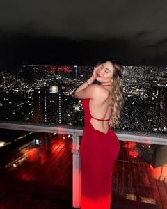 663749942: Chica busca chico en Madrid