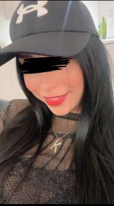 643764601: Chica busca chico en Barcelona