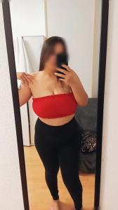 684708461: Chica busca chico en Madrid