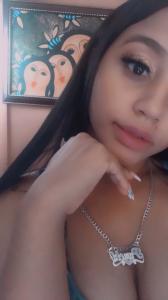 633358466: Chica busca chico en Sevilla