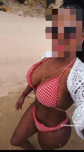 613387345: Chica busca chico en Cádiz