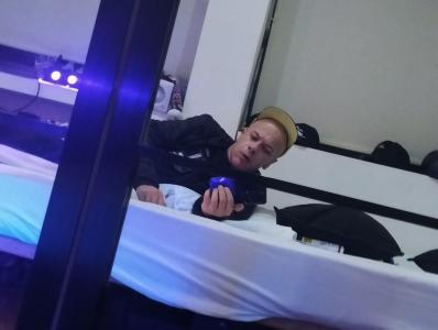 641170819: Chico busca chica en Madrid