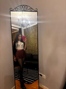 634832178: Chica busca chico en Sevilla