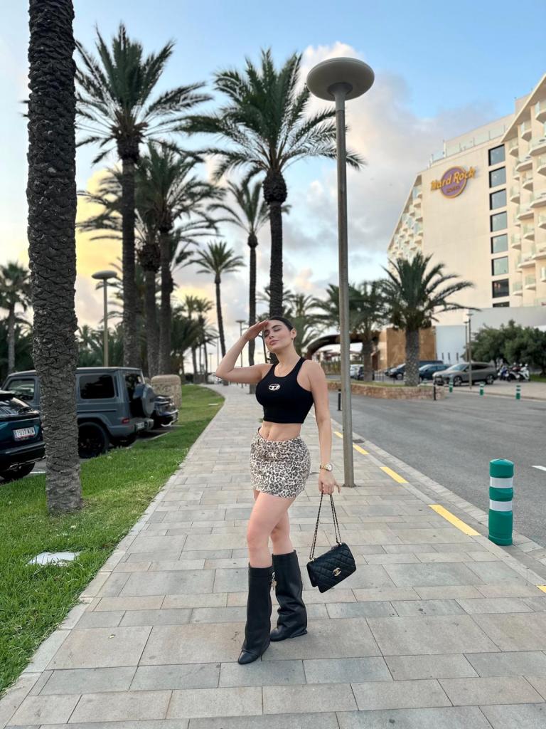 663749942: Chica busca chico en Madrid