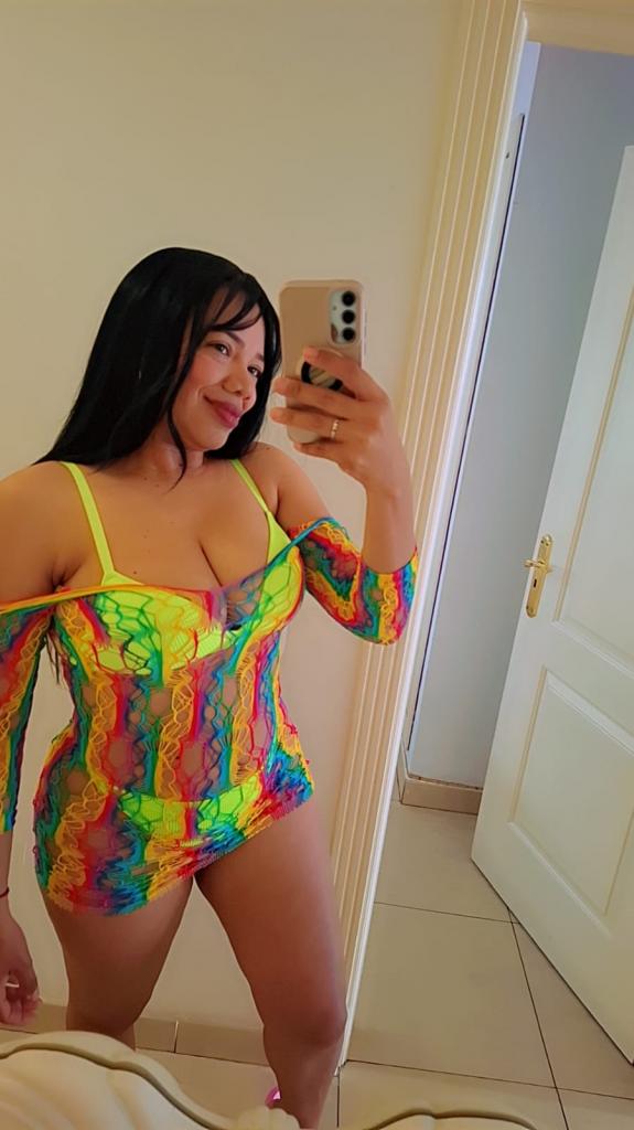 613425937: Chica busca chico en Tenerife