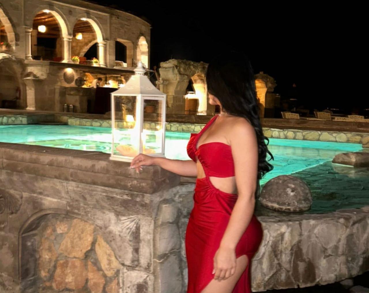 611362749: Chica busca chico en Sevilla