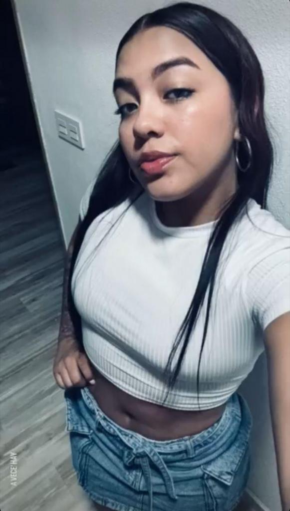 667898153: Chica busca chico en Murcia