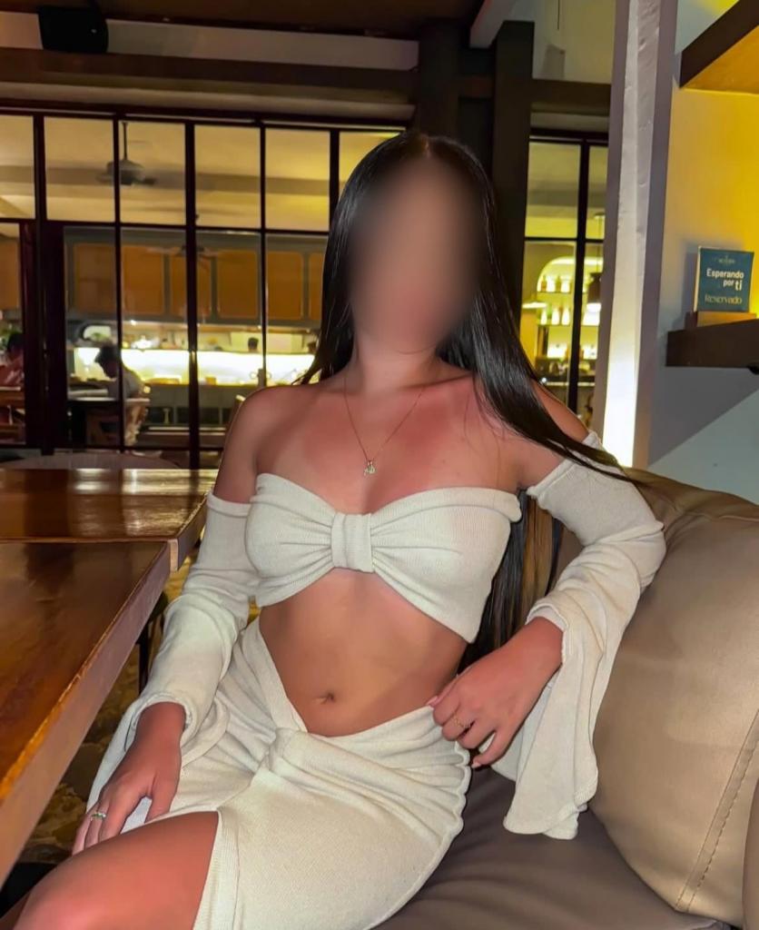 614541868: Chica busca chico en Gerona