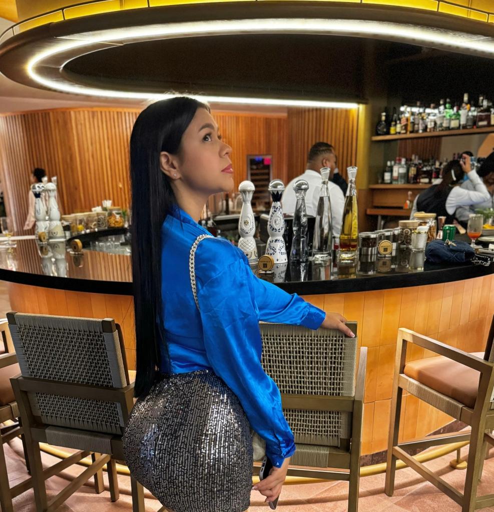 614925800: Chica busca chico en Alicante