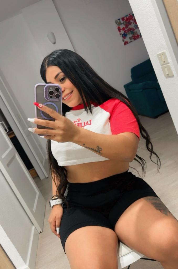 631947335: Chica busca chico en Tenerife