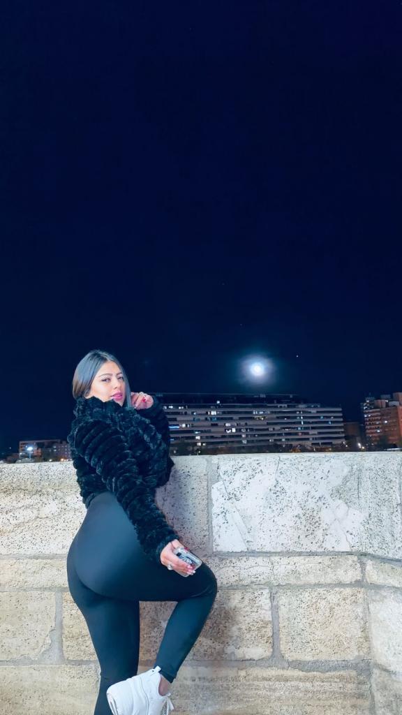 Chica busca chico en Zaragoza: Chica busca chico