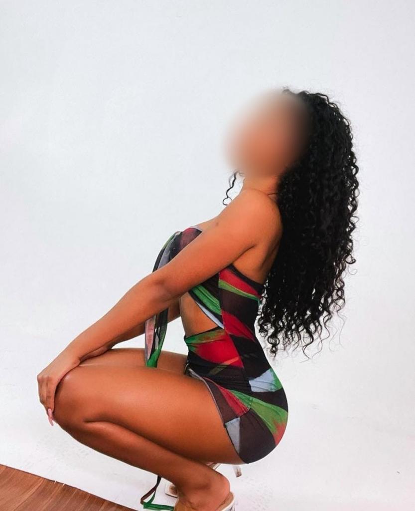 Chica busca chico en Lérida: 