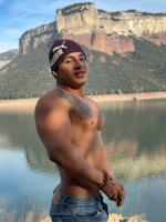 674045903: Chico busca chica en Barcelona