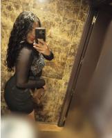 643290924: Chica busca chico en León